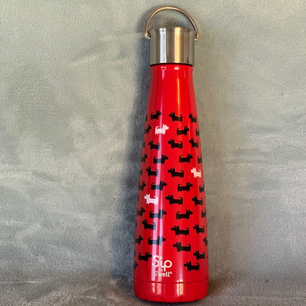 Swell water bottle